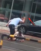 商丘一男子当街追砍前妻 致两人受伤
