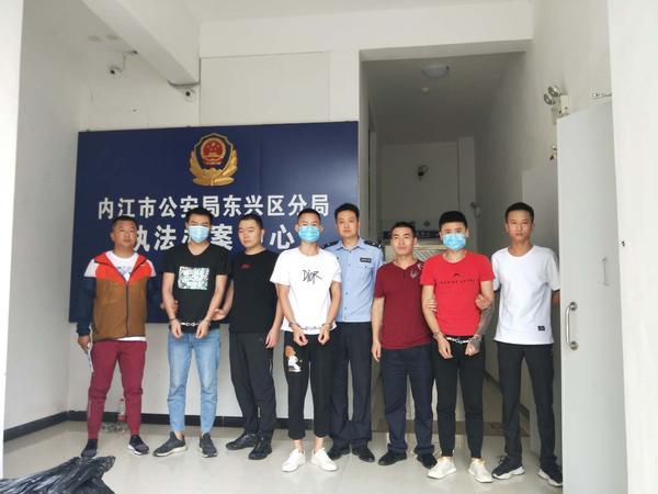 周口警方破获亿元电信诈骗案 从嫌疑人家中搜出561万赃款