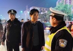 西平:过节不忘一线执勤民警